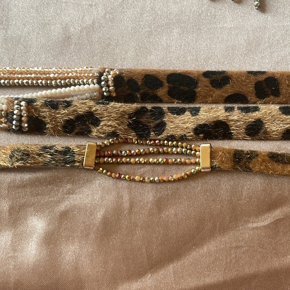 Blazin Roxx by M & F Western Leopard Fur Print Necklace Bracelet & Earrings Set - Picture 12 of 13